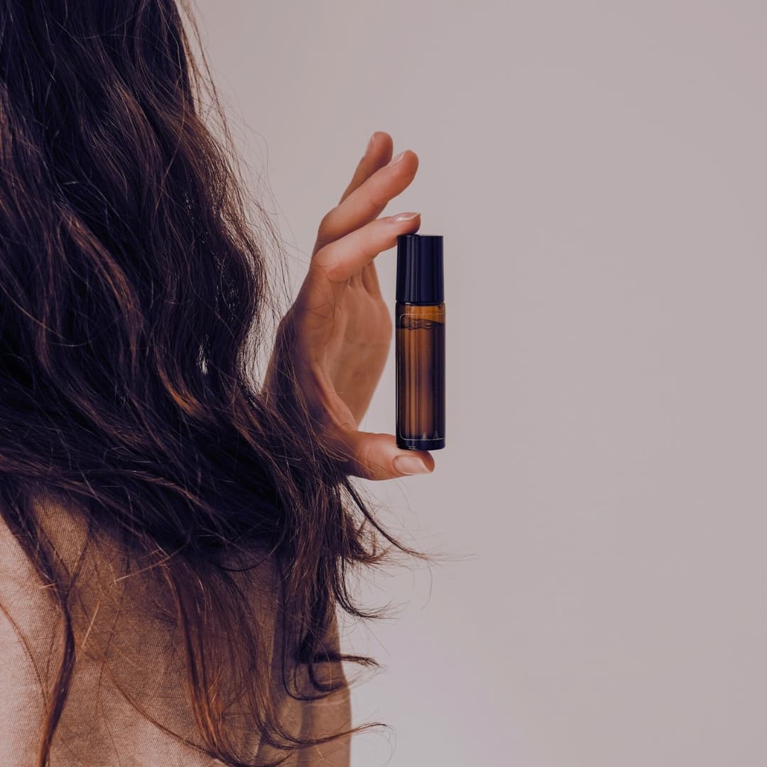 Essential oils and natural wellness as part of menstrual cycle coaching and holistic health support.